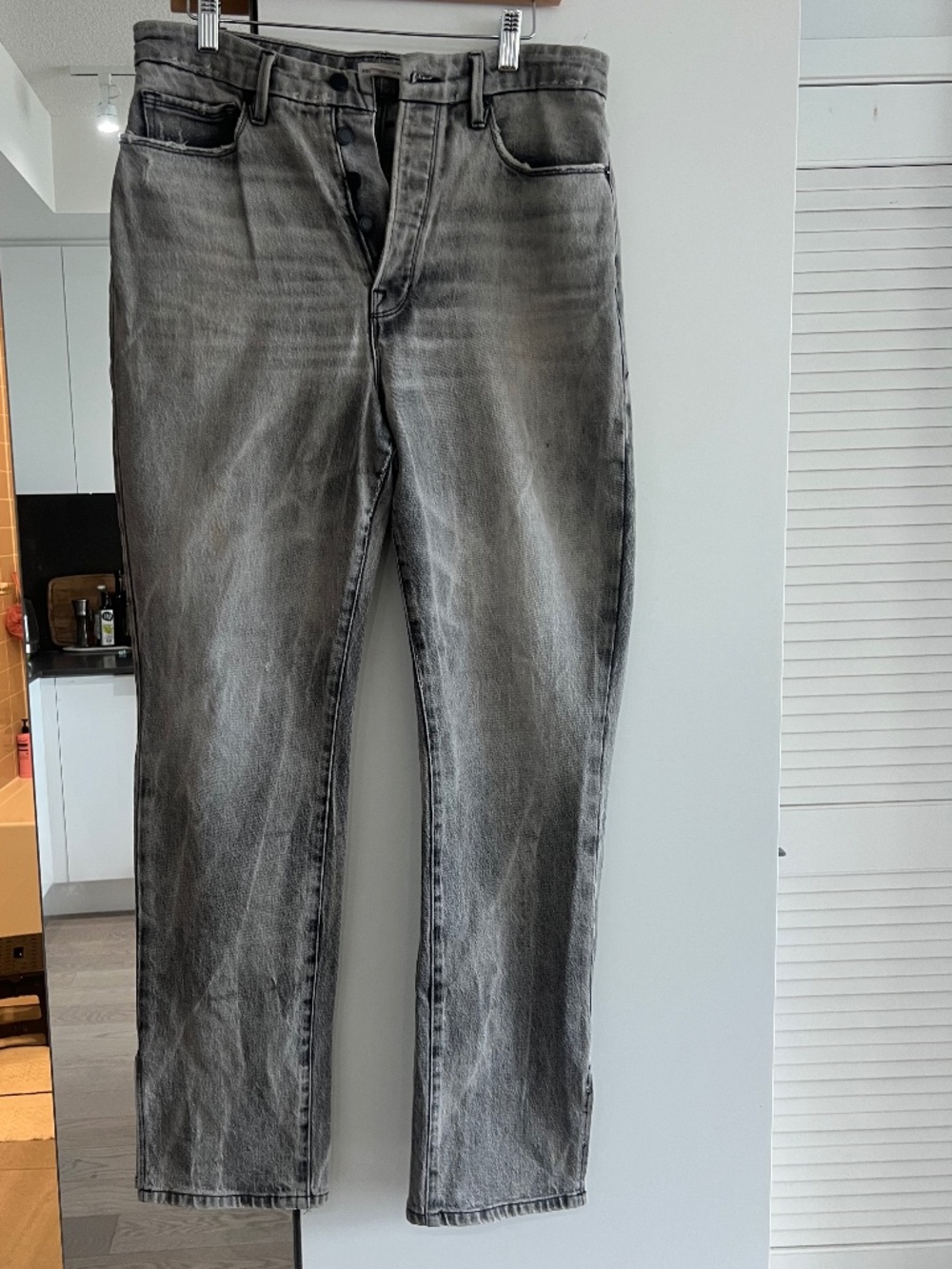 Good American button up high waisted side, slit jeans